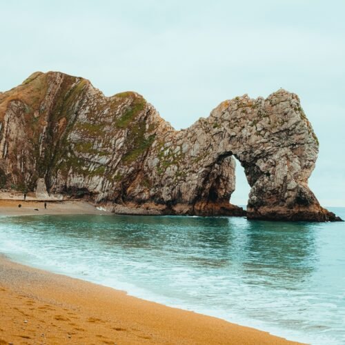 London: Durdle Door & Lulworth Cove Jurassic Coast Small-Group Day trip